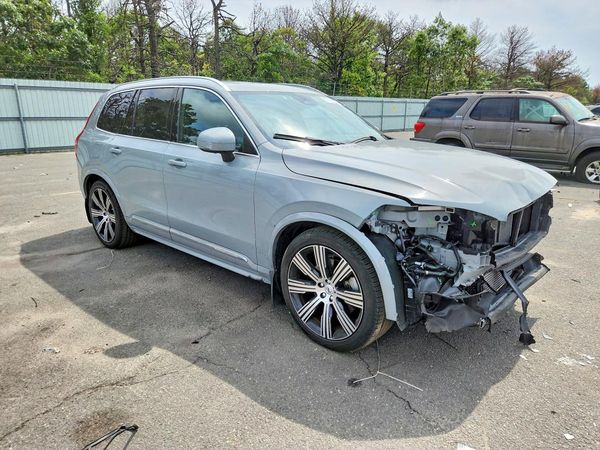 2024 VOLVO XC90
