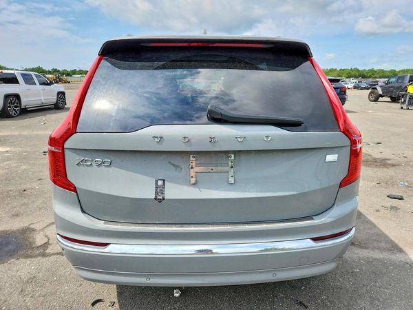 2024 VOLVO XC90