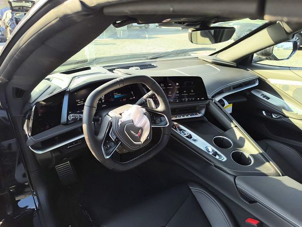 2026 CHEVROLET CORVETTE 2LT