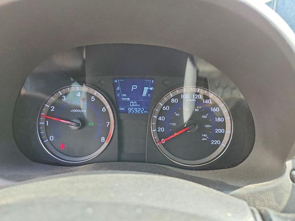2012 HYUNDAI ACCENT GL (Middle-low grade)