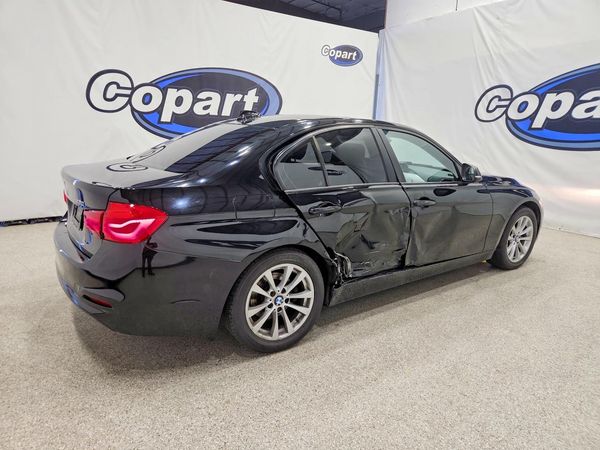 2017 BMW 320