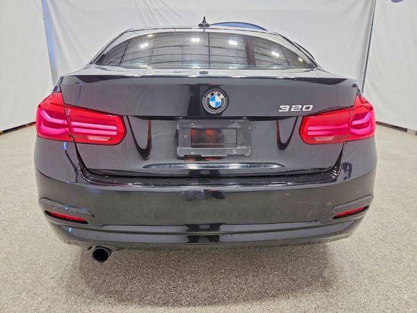2017 BMW 320