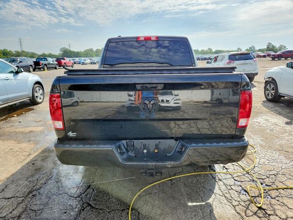 2018 RAM 1500 ST