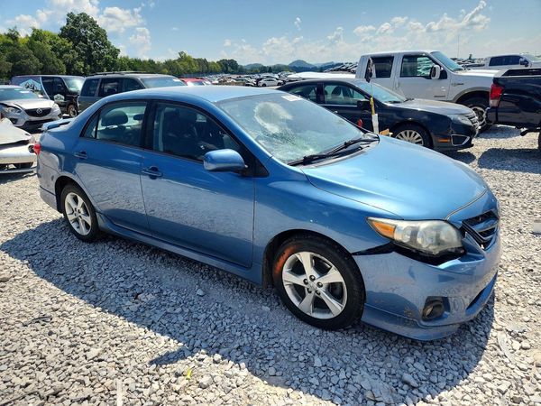 2013 TOYOTA COROLLA