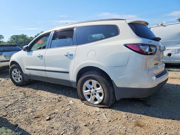 2014 CHEVROLET TRAVERSE LS — DSRA