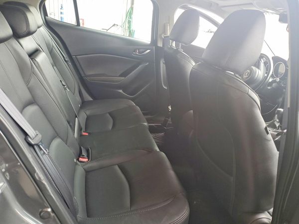 2018 MAZDA 3 Grand Touring