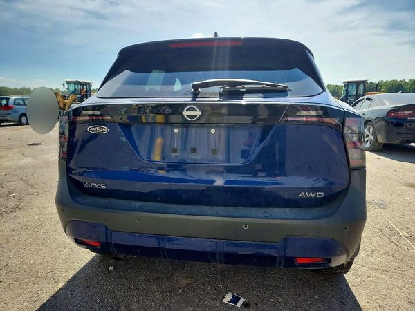 2025 NISSAN KICKS SV