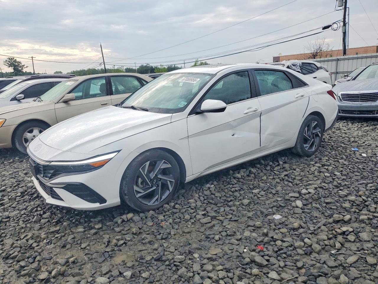 2024 HYUNDAI ELANTRA SEL w/ Convenience Pkg