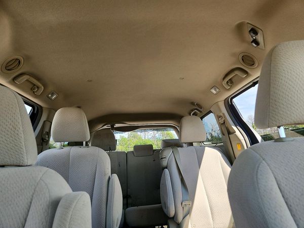 2012 TOYOTA SIENNA