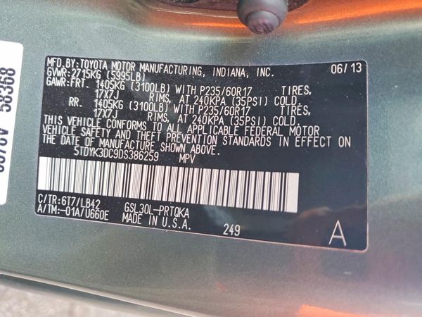 2013 TOYOTA SIENNA