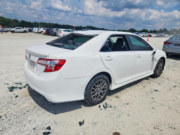 2014 TOYOTA CAMRY