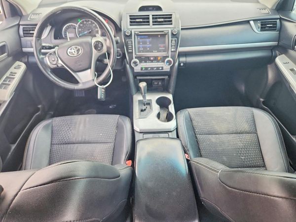 2014 TOYOTA CAMRY