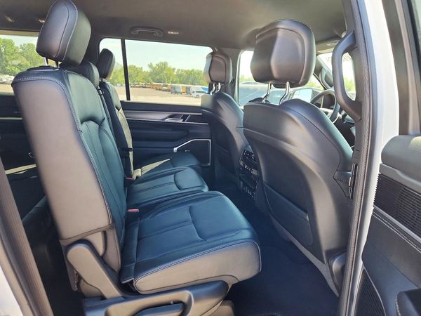 2026 JEEP GRAND WAGONEER Limited