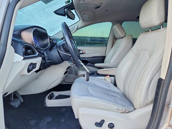 2017 CHRYSLER PACIFICA