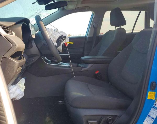 2021 TOYOTA RAV4 XLE HV