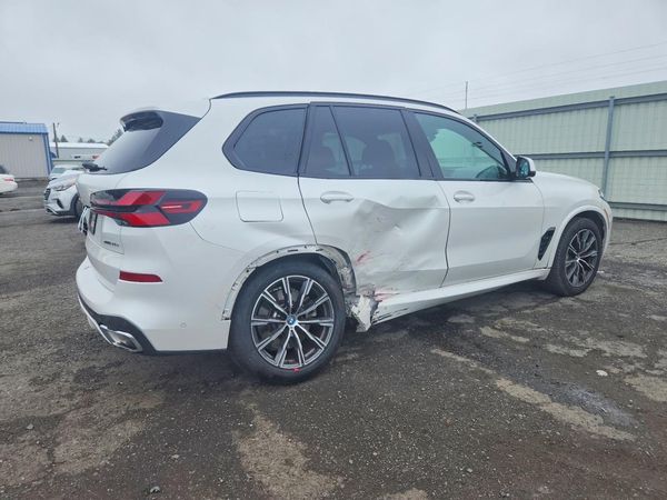 2024 BMW X5 xDrive50e