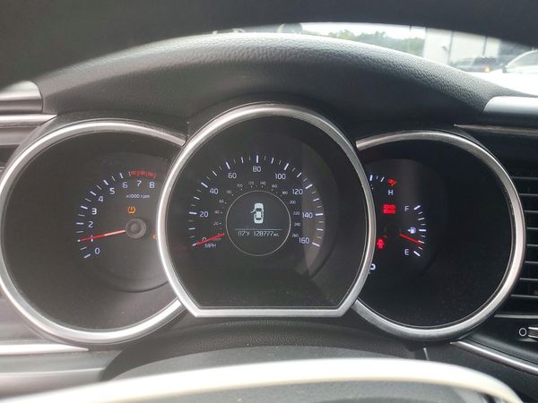 2015 KIA OPTIMA GL - Middle-low