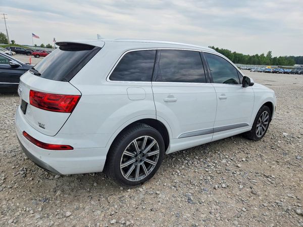 2017 AUDI Q7
