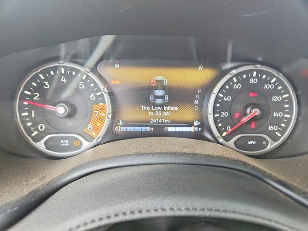 2021 JEEP RENEGADE Latitude