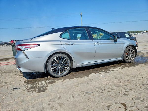 2019 TOYOTA CAMRY