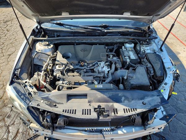 2019 TOYOTA CAMRY