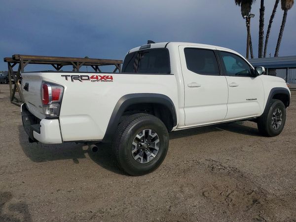 2022 TOYOTA TACOMA SR5