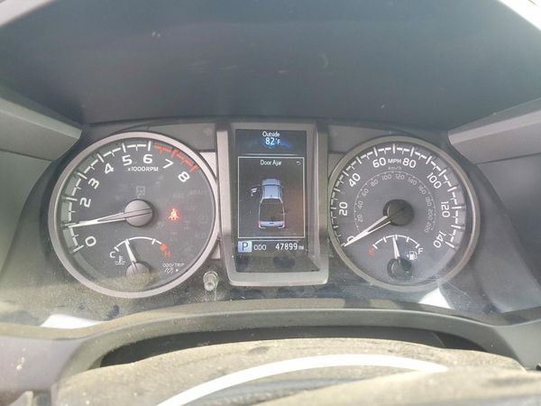 2022 TOYOTA TACOMA SR5