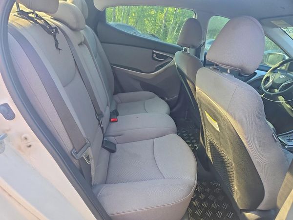 2013 HYUNDAI ELANTRA