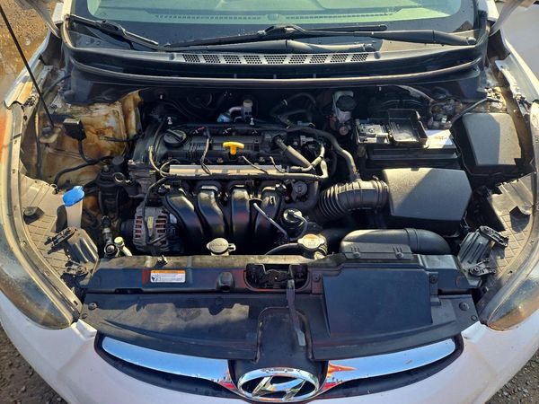 2013 HYUNDAI ELANTRA