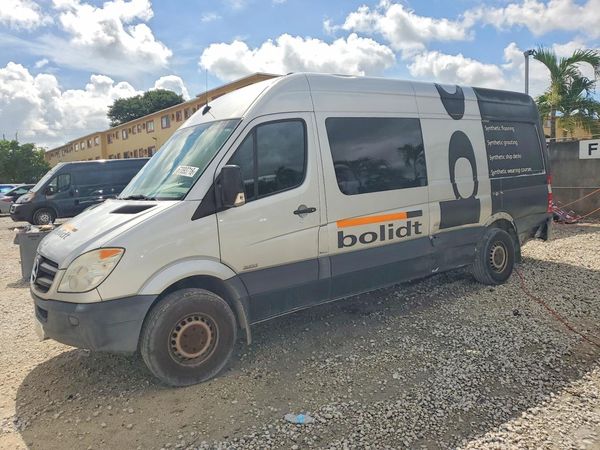 2013 MERCEDES-BENZ SPRINTER