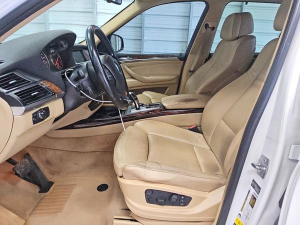 2013 BMW X5 xDrive35i — DENT