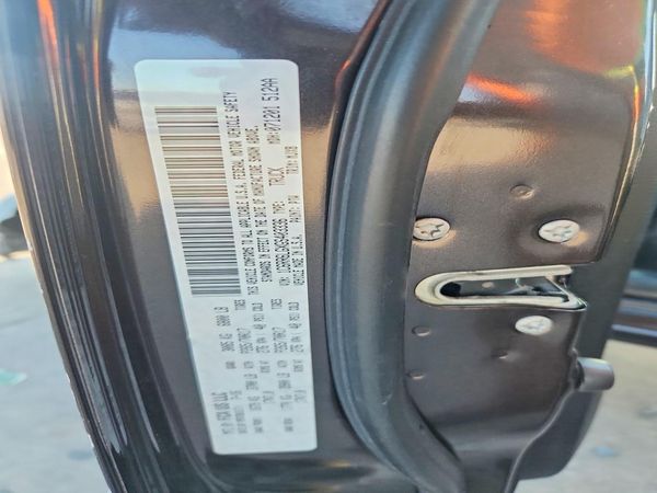 2016 RAM 1500 SLT