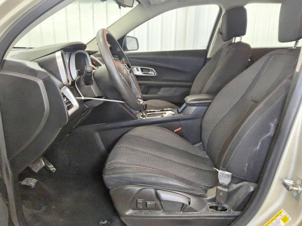 2016 CHEVROLET EQUINOX LS — DENT