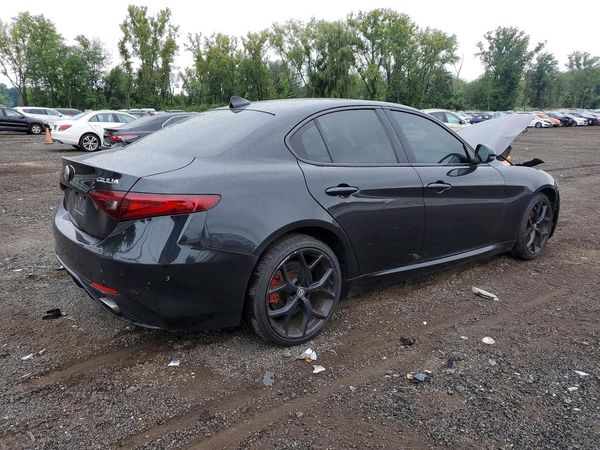 2018 ALFA ROMEO GIULIA