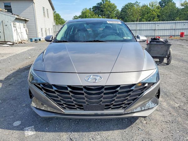 2021 HYUNDAI ELANTRA