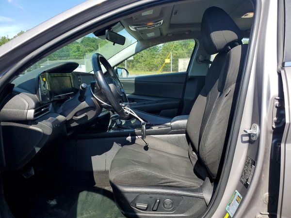 2021 HYUNDAI ELANTRA