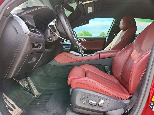 2022 BMW X6 xDrive40i