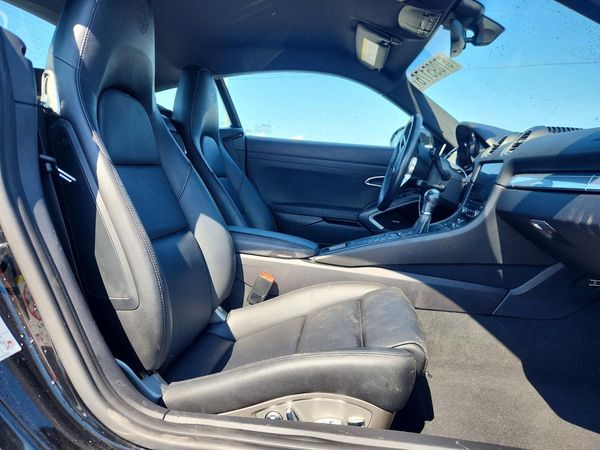 2024 PORSCHE CAYMAN