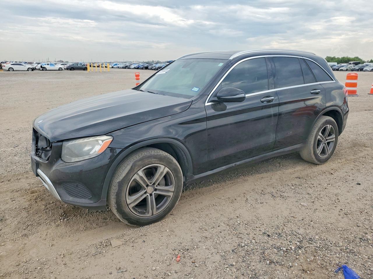 2017 MERCEDES-BENZ GLC GLC300