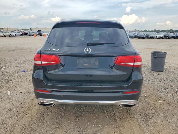 2017 MERCEDES-BENZ GLC GLC300