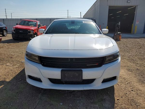 2016 DODGE CHARGER SXT