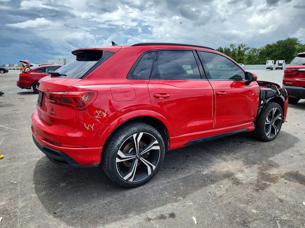 2024 AUDI Q3