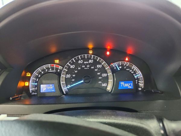 2014 TOYOTA CAMRY