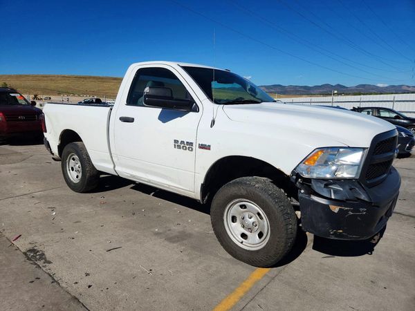 2014 RAM 1500 ST