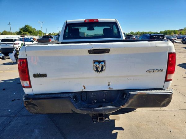 2014 RAM 1500 ST