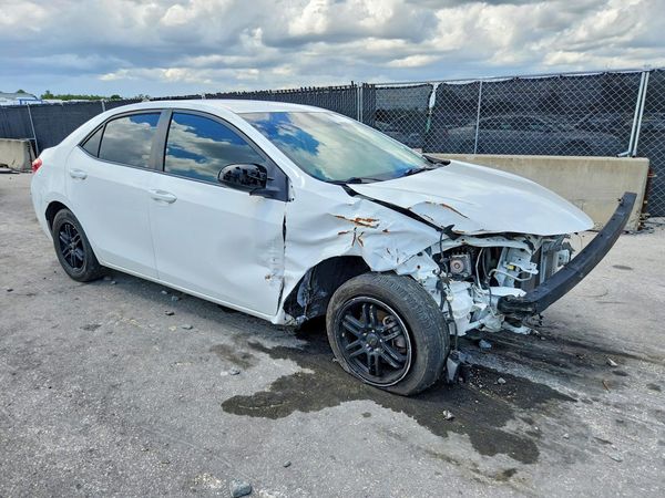 2018 TOYOTA COROLLA