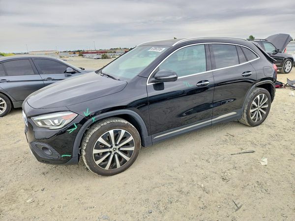 2023 MERCEDES-BENZ GLA