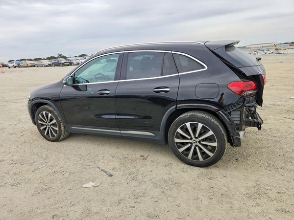 2023 MERCEDES-BENZ GLA