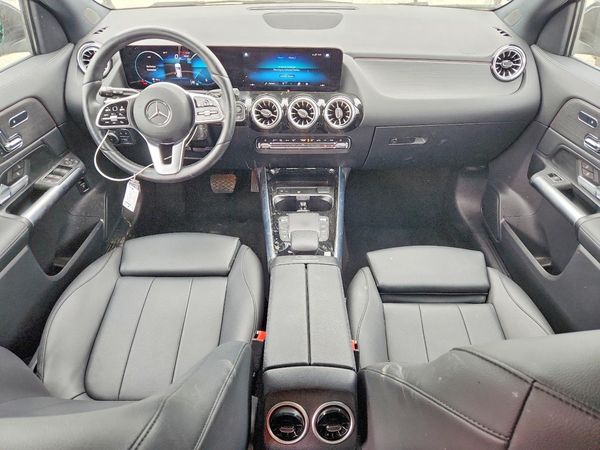 2023 MERCEDES-BENZ GLA