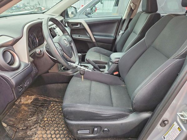 2017 TOYOTA RAV4 XLE